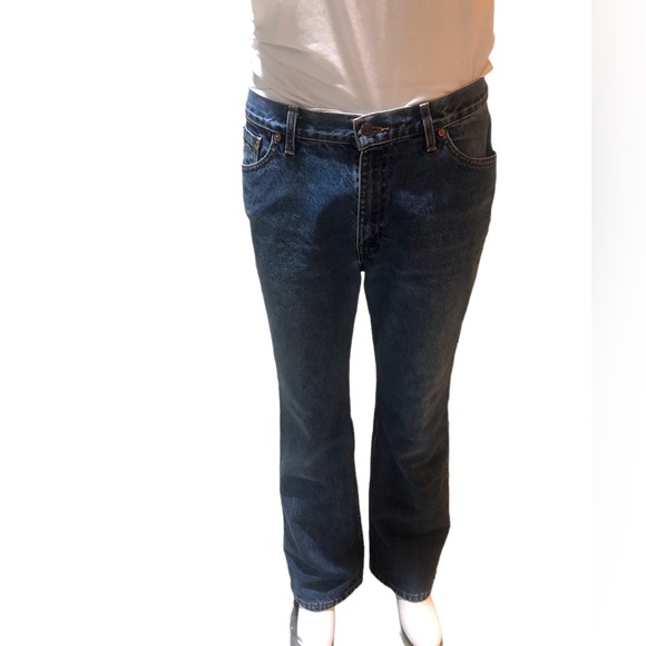 Levi’s White Tag Bootcut Jeans - Picture 3 of 6